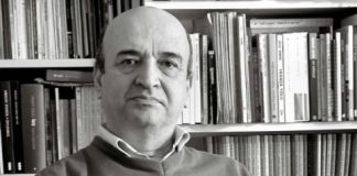 TURGAY FİŞEKÇİ KİMDİR?