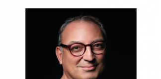 ÖZGÜRLÜĞÜN RENGİ MAVİDİR