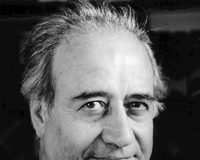 NİHAT ZİYALAN KİMDİR?