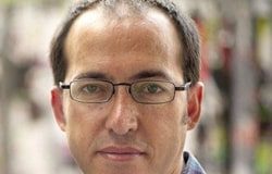 BURHAN SÖNMEZ KİMDİR?