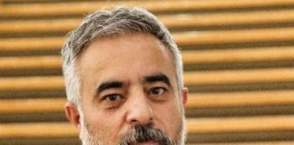 ALİ AYÇİL KİMDİR?