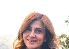 AYLİN GEZGÜÇ KİMDİR?