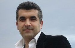 AHMET TURGUT KİMDİR?