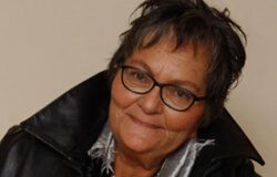 AZİZE BERGİN KİMDİR?