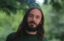 ÖMÜR İKLİM DEMİR KİMDİR?