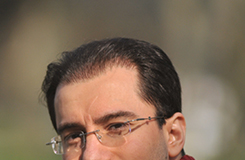 OKAY TİRYAKİOĞLU KİMDİR?