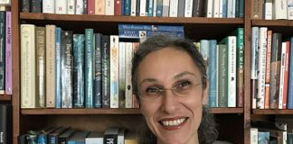 ŞİİRSEL TAŞ KİMDİR?