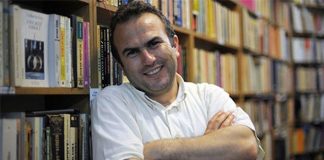 AYTEKİN GEZİCİ KİMDİR?