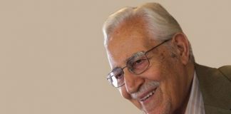 NİYAZİ AKINCIOĞLU KİMDİR?