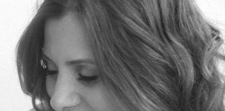 ÖZLEM ÇORAPÇI KİMDİR?