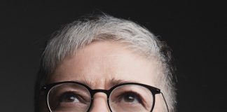 AYFER TUNÇ KİMDİR?