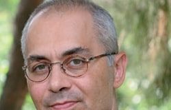 ALİ TEOMAN KİMDİR?