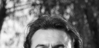 BERKUN OYA KİMDİR?