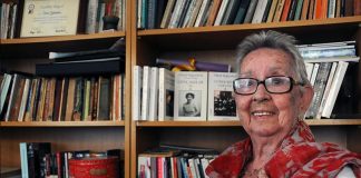 NİHAL YEĞİNOBALI KİMDİR?