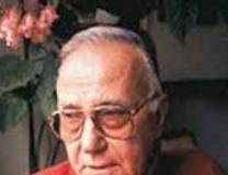 CÜNEYT ARCAYÜREK KİMDİR?