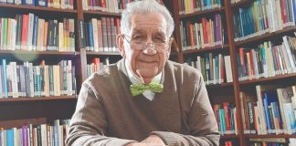 DOĞAN HIZLAN KİMDİR?