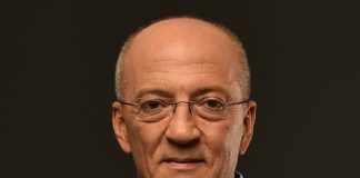 METE ÇUBUKÇU KİMDİR?