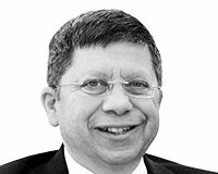 İLNUR ÇEVİK KİMDİR?