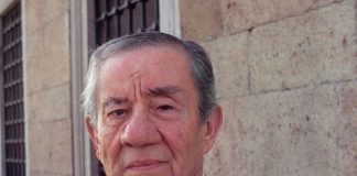 FUAT BAYRAMOĞLU KİMDİR?