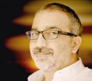 DOĞAN YARICI KİMDİR?