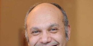 ZAFER ŞENOCAK KİMDİR?