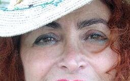 ZEYNEP ALİYE KİMDİR?