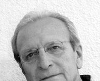 ÖNER ÜNALAN KİMDİR?