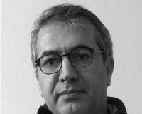 ERDAL GEZİK KİMDİR?