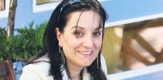 BELMA AKÇURA KİMDİR?