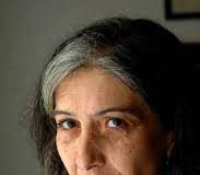 NALAN BARBAROSOĞLU KİMDİR?