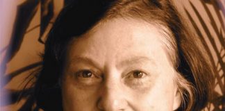 ERENDİZ ATASÜ KİMDİR?